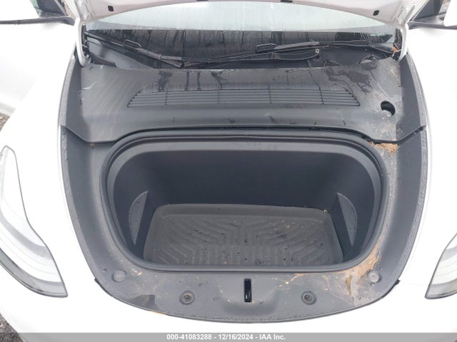 2023 TESLA MODEL Y 7SAYGDEE2PF701227 Photo 9