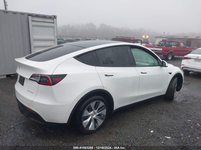 2023 TESLA MODEL Y 7SAYGDEE2PF701227 Photo 3