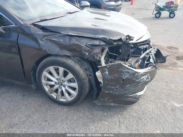 4T1B11HK5JU006934 Toyota CAMRY LE