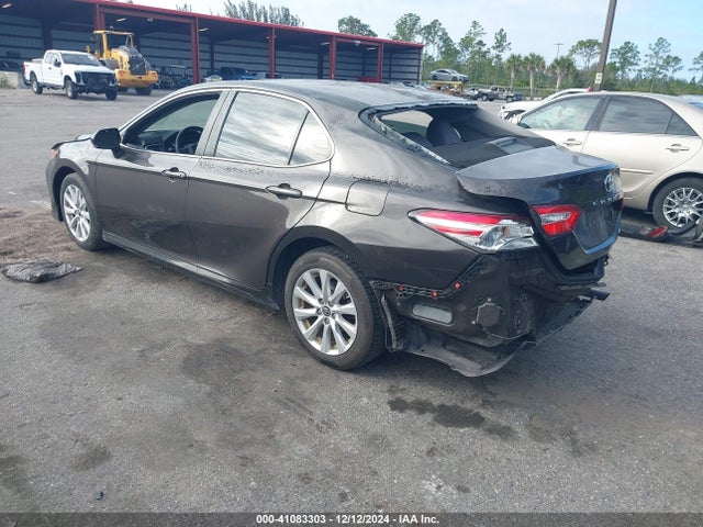 4T1B11HK5JU006934 Toyota CAMRY LE