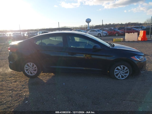 Hyundai ELANTRA SE 2018 5NPD74LF8JH400820 Image 13