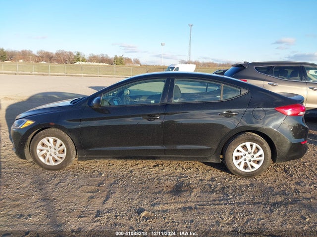 Hyundai ELANTRA SE 2018 5NPD74LF8JH400820 Image 14