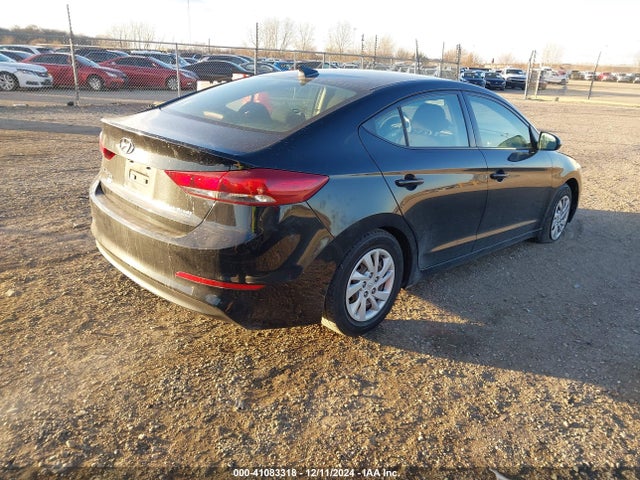 Hyundai ELANTRA SE 2018 5NPD74LF8JH400820 Image 4