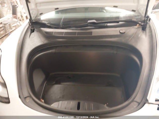 2019 TESLA MODEL 3 5YJ3E1EA9KF310285 Photo 9