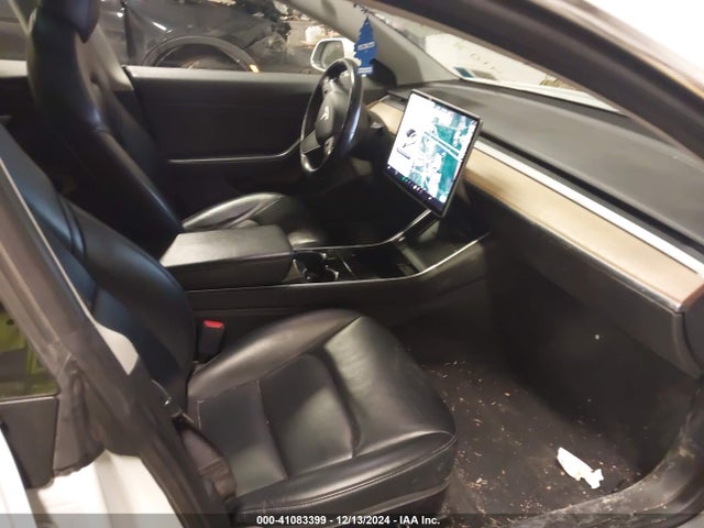 2019 TESLA MODEL 3 5YJ3E1EA9KF310285 Photo 4