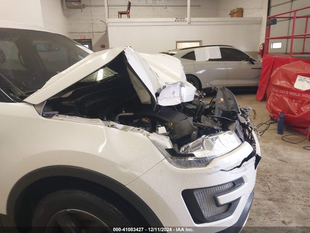 1FM5K8D89HGB36950 Ford EXPLORER XLT