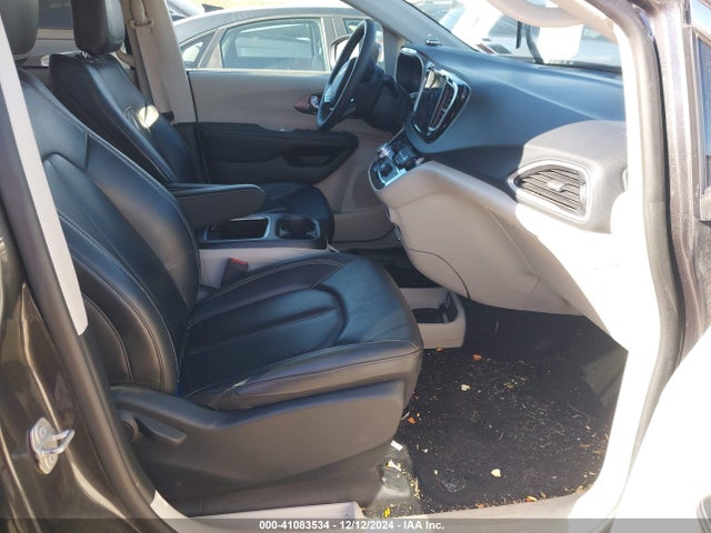 2C4RC1BGXPR602466 Chrysler Pacifica Touring L