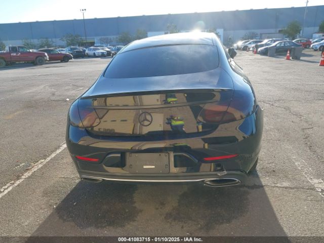 WDDWJ8DB4KF823778 Mercedes-Benz C 300