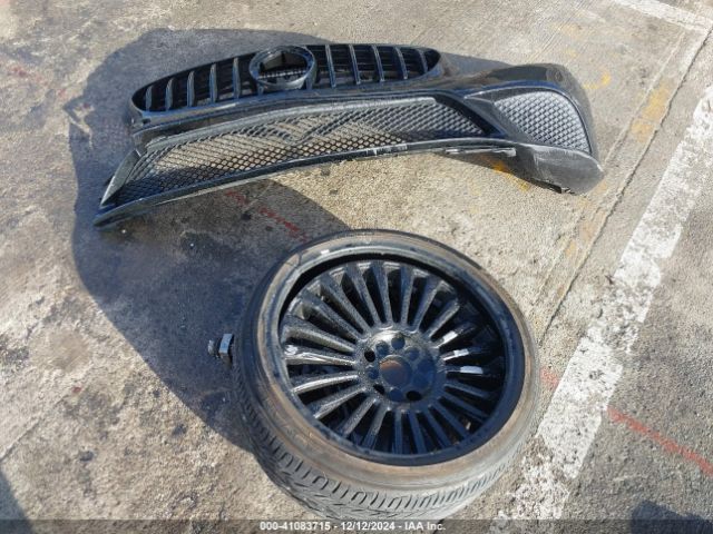 WDDWJ8DB4KF823778 Mercedes-Benz C 300