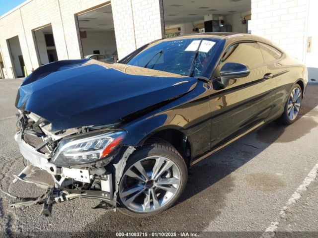 WDDWJ8DB4KF823778 Mercedes-Benz C 300