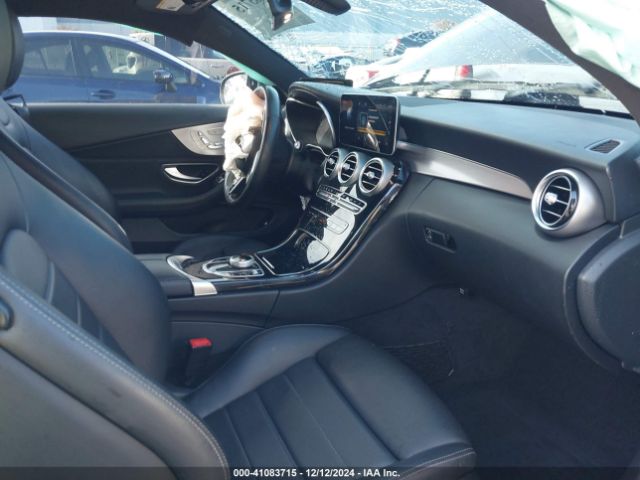 WDDWJ8DB4KF823778 Mercedes-Benz C 300