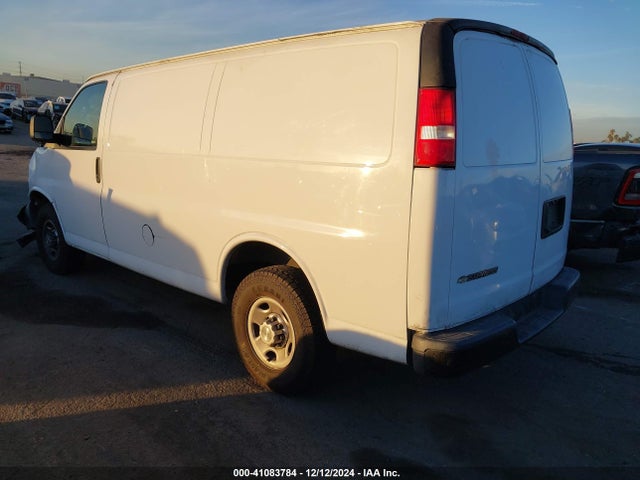1GCWGAFP9J1340047 Chevrolet Express 2500 Work Van