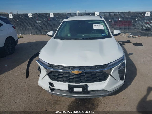 KL77LHE25RC210746 Chevrolet Trax Fwd Lt