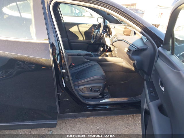 JTHY3JBH8K2005312 Lexus Ux 200 F Sport