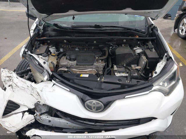 Toyota RAV4 LE 2018 2T3ZFREV5JW444423 Image 10