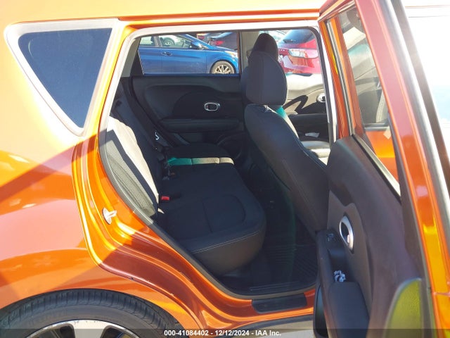 KIA SOUL + 2018 KNDJP3A5XJ7553694 Image 8