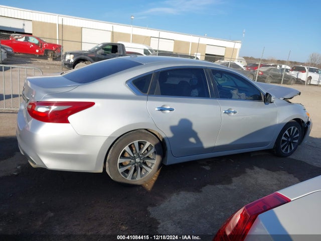 1N4AL3APXJC120581 Nissan Altima 2.5 Sl