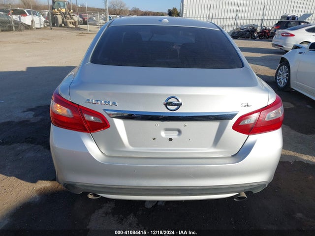 1N4AL3APXJC120581 Nissan Altima 2.5 Sl