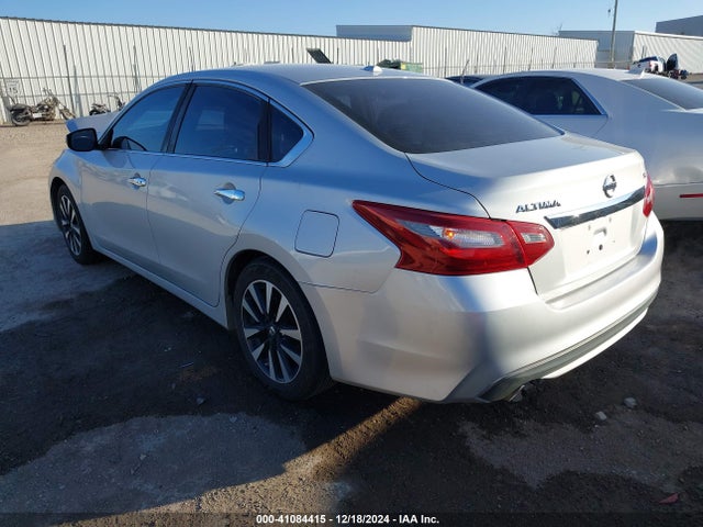 1N4AL3APXJC120581 Nissan Altima 2.5 Sl