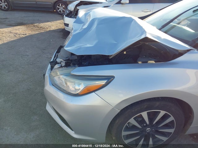 1N4AL3APXJC120581 Nissan Altima 2.5 Sl