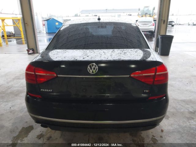 1VWAT7A3XGC051329 Volkswagen Passat 1.8t R-line
