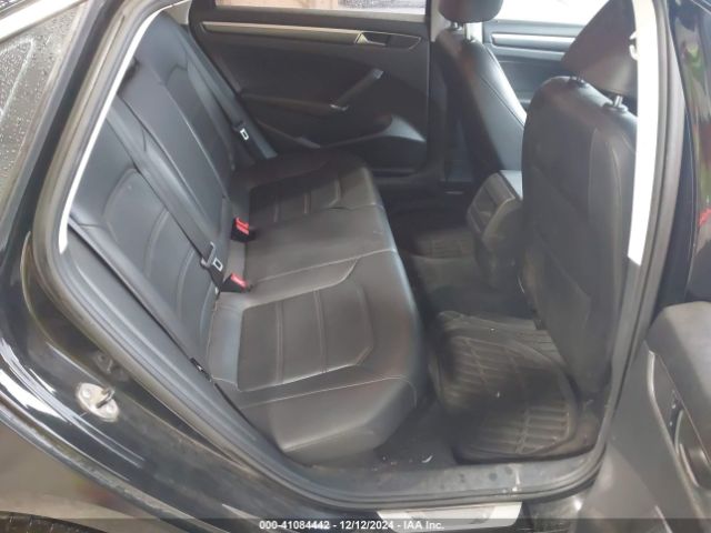 1VWAT7A3XGC051329 Volkswagen Passat 1.8t R-line