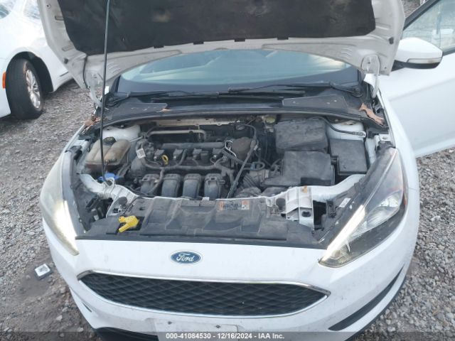 1FADP3K25FL215190 Ford FOCUS SE