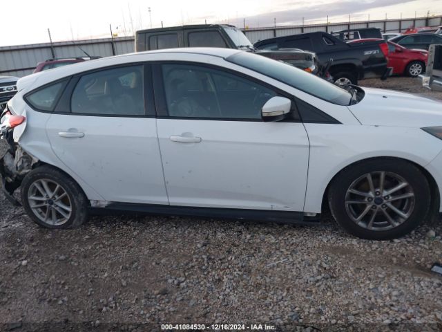 1FADP3K25FL215190 Ford FOCUS SE