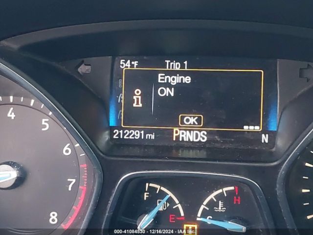 1FADP3K25FL215190 Ford FOCUS SE