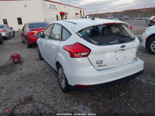 1FADP3K25FL215190 Ford FOCUS SE