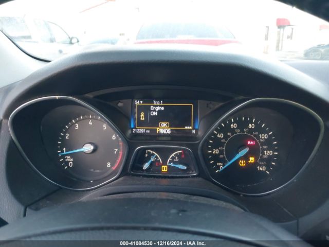 1FADP3K25FL215190 Ford FOCUS SE