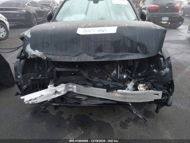 WBA3B1C53EP680704 BMW 320i