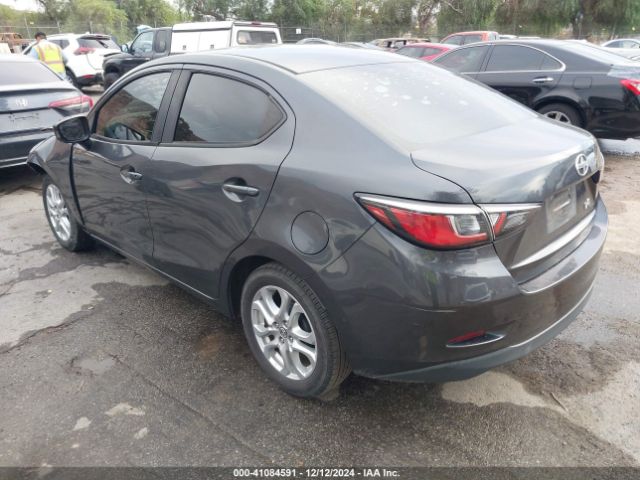 3MYDLBZV1GY124881 Scion IA