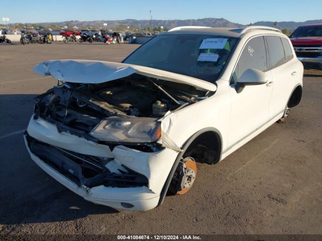 2011 VOLKSWAGEN TOUAREG WVGFK9BP4BD005745 Photo 5