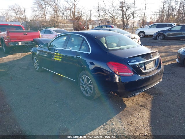 WDDWF4KB9JR418669 Mercedes-Benz C 300 4matic