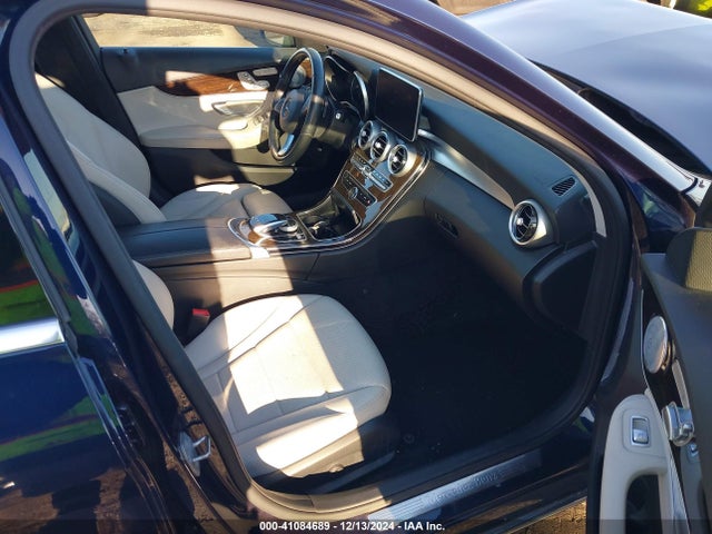 WDDWF4KB9JR418669 Mercedes-Benz C 300 4matic