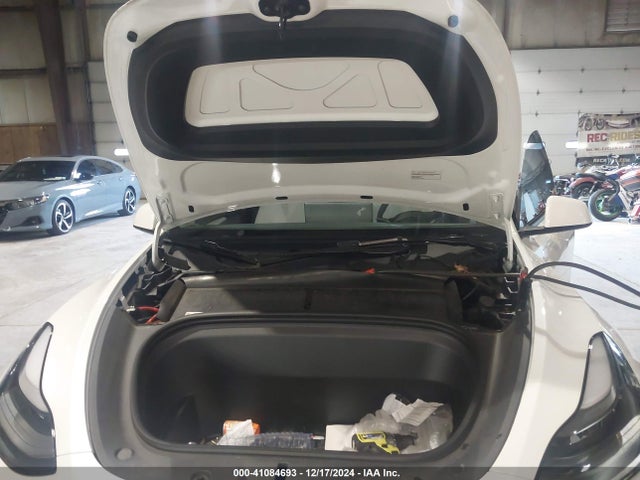2023 TESLA MODEL Y 7SAYGDEEXPF921229 Photo 9