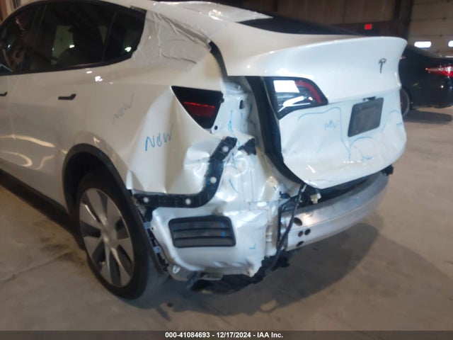 2023 TESLA MODEL Y 7SAYGDEEXPF921229 Photo 5