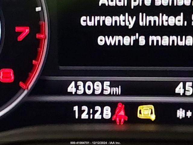 WA1BNAFY1J2205873 Audi Q5 2.0t Premium/2.0t Tech Premium