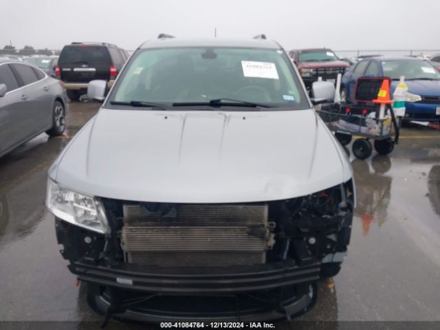 3C4PDCBB2KT816104 Dodge JOURNEY SE