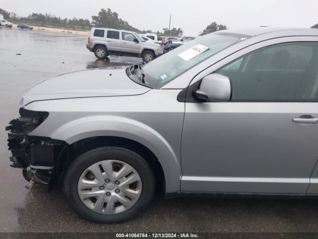 3C4PDCBB2KT816104 Dodge JOURNEY SE