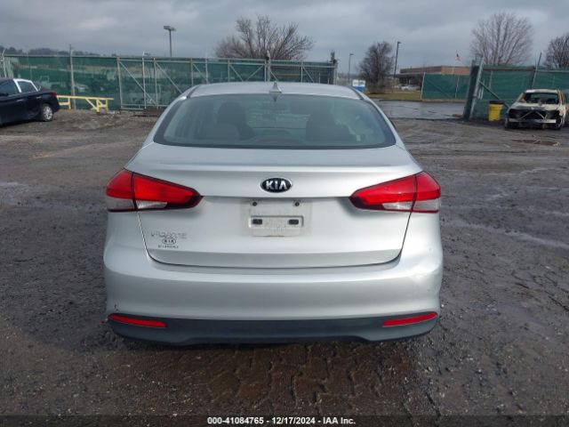 3KPFK4A70HE133576 KIA FORTE LX