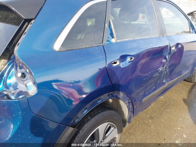 KNDCB3LC4N5535146 KIA NIRO LX