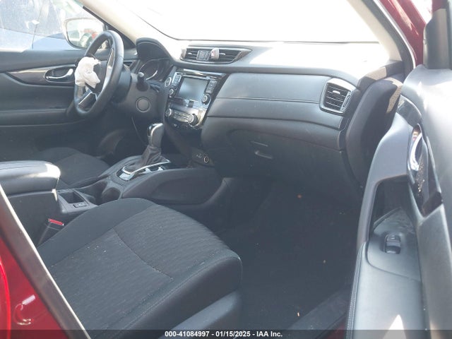 5N1AT2MT7JC810880 Nissan ROGUE SV