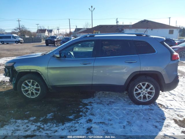 1C4PJMCB3FW550797 Jeep Cherokee Latitude