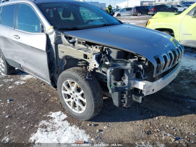 1C4PJMCB3FW550797 Jeep Cherokee Latitude