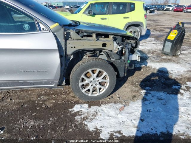 1C4PJMCB3FW550797 Jeep Cherokee Latitude