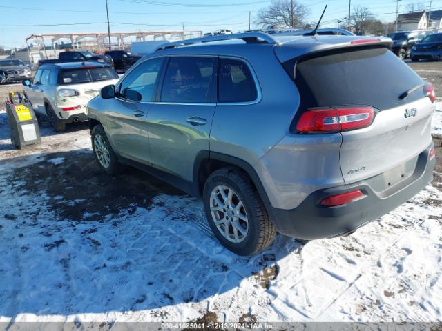 1C4PJMCB3FW550797 Jeep Cherokee Latitude