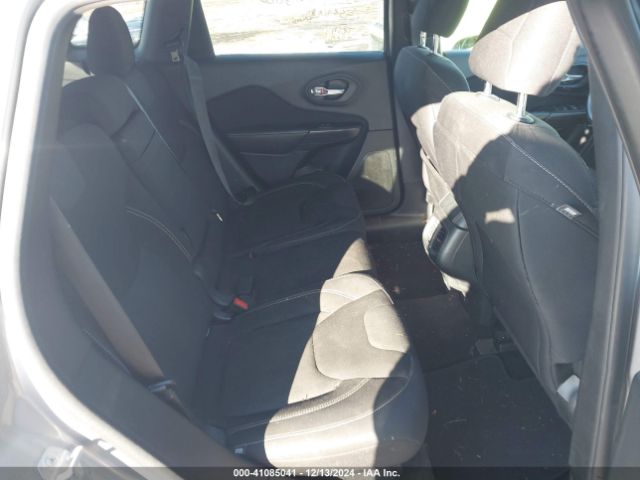1C4PJMCB3FW550797 Jeep Cherokee Latitude