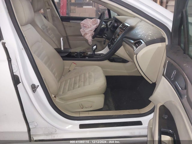1FA6P0H73F5110615 Ford FUSION SE